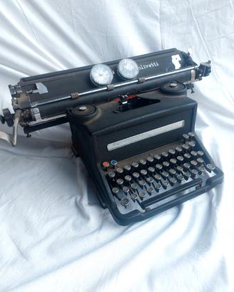 macchina da scrivere Olivetti M40 carrello lungo