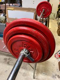 Panca piana bilanciere e pesi