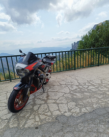 Aprilia tuono 1000