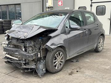 TOYOTA YARIS per ricambi usati 1NDTV
