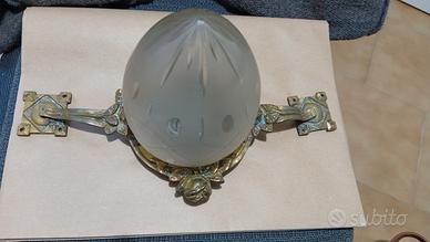 applique da muro in ottone con vetro