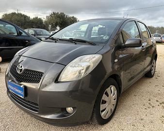 Toyota Yaris 1.3 5pt Benz Navi 2007 Garantita