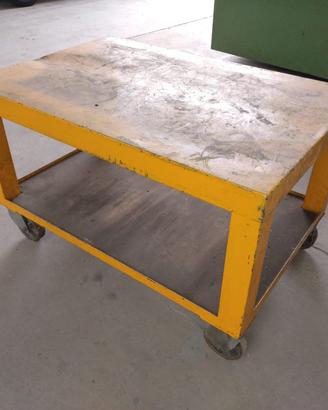 Carrello industriale per particolari pesanti