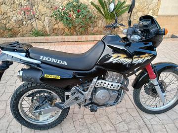 Honda nx 650 Dominator