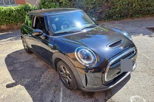Mini SE HAT 2022
