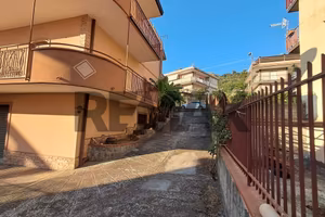 Villetta bifamiliare - Gaggi
