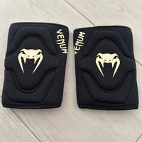 Ginocchiere Venum S MMA Sport da combattimento