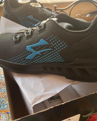 Scarpe antinfortunitiche upower numero 40