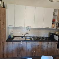 Cucina completa di elettrodomestici