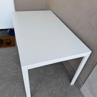 Tavolo bianco Ikea