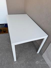 Tavolo bianco Ikea