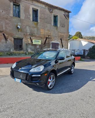 Porsche Cayenne 4.8 Turbo