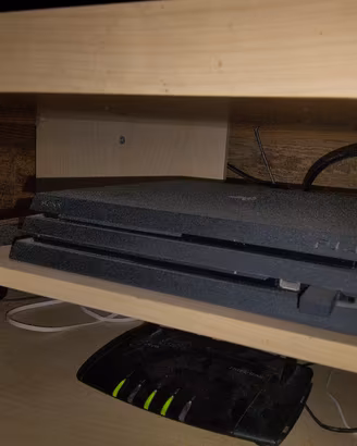 ps4 pro +2 controller originali+cuffie originali
