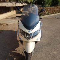 Piaggio x10 .350
