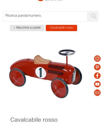 Macchina cavalcabile rossa