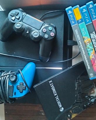 PS4 + 6 giochi + 2 joystick 