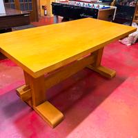 Tavolo in legno estendibile