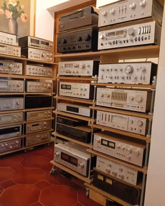 STEREO - HI FI