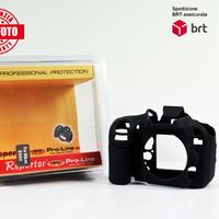 Custodia in Gomma Nera per NIKON D600