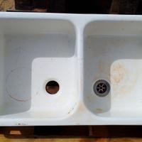 lavandino in ceramica vintage usato