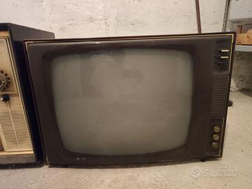 Televisore vintage italiano – anni '70
