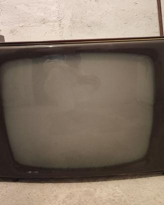 Televisore vintage italiano – anni '70