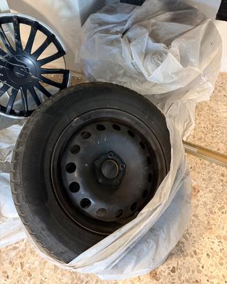 cerchi in ferro con gomme invernali e sensori