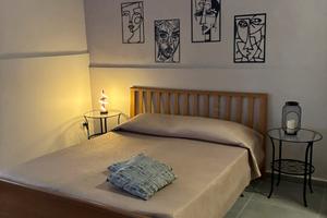 Monolocale arredato - Napoli centro