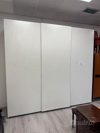 Armadio 3 porte scorrevoli
