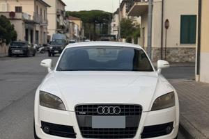 Audi tt mk2 (quattro)