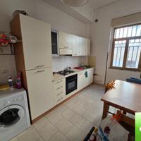 Appartamento Semi Indipendente Centrale 105 Mq