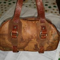 bauletto +poschette Alviero Martini mai messi