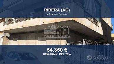 Immobile in asta di 151 m² con più di 5 locali a R