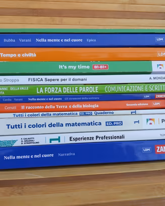 Libri Scolastici usati 1° anno Superiori