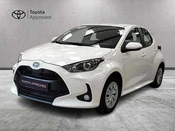 Toyota Yaris Hybrid Active MY22