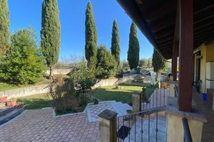 Villa di 295 m² con più di 5 locali e box auto a S