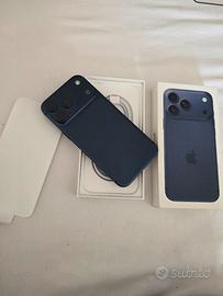 iPhone 17 pro max 256GB blue 74 cicli di carica 