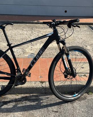 Bicicletta MTB CUBE