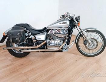 Honda Shadow 750 vt c 2