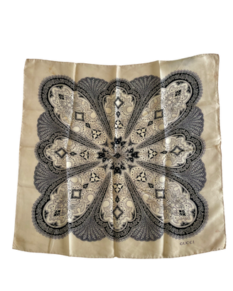 Piccolo foulard in seta Gucci vintage