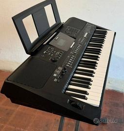 tastiera Yamaha psr e463