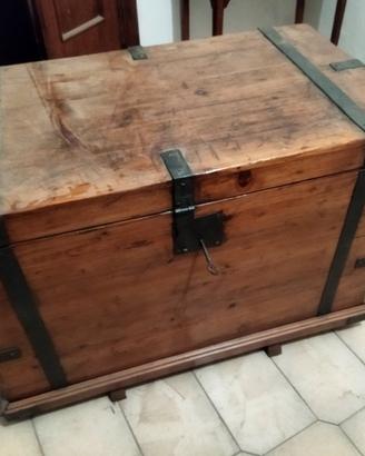 Baule legno antiquariato vintage arte povera
