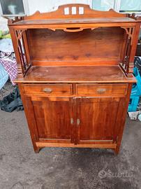 mobili e poltrone dettagli nella descrizione 