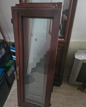 Serramenri in legno con doppio vetro