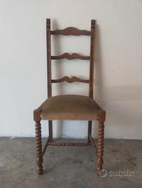 Sedia vintage/antica con schienale "a scaletta"