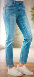 Collection - Jeans Donna con Ricamo Rosa e Strass.