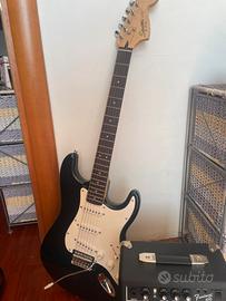 Stratocaster by fender+ amolificatore fender 10G
