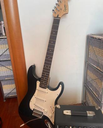 Stratocaster by fender+ amolificatore fender 10G
