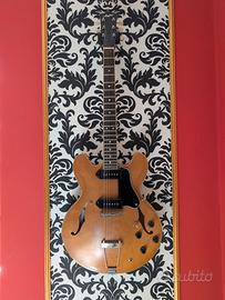 Hollow body electric guitar, Stanford