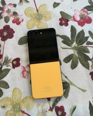 Samsung Galaxy Z Flip 5